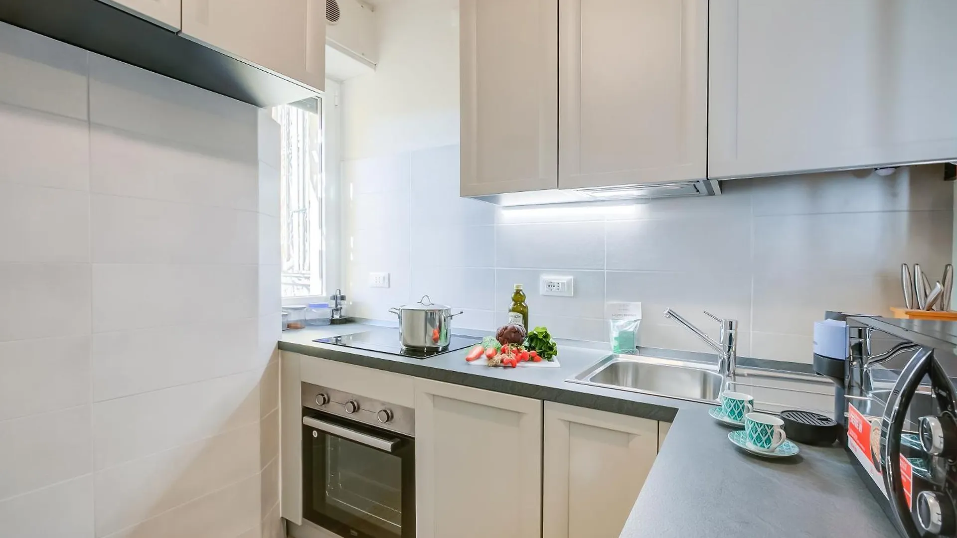 La Casa Sulla Spiaggia - On The Beach- Happy Rentals Alassio Italia