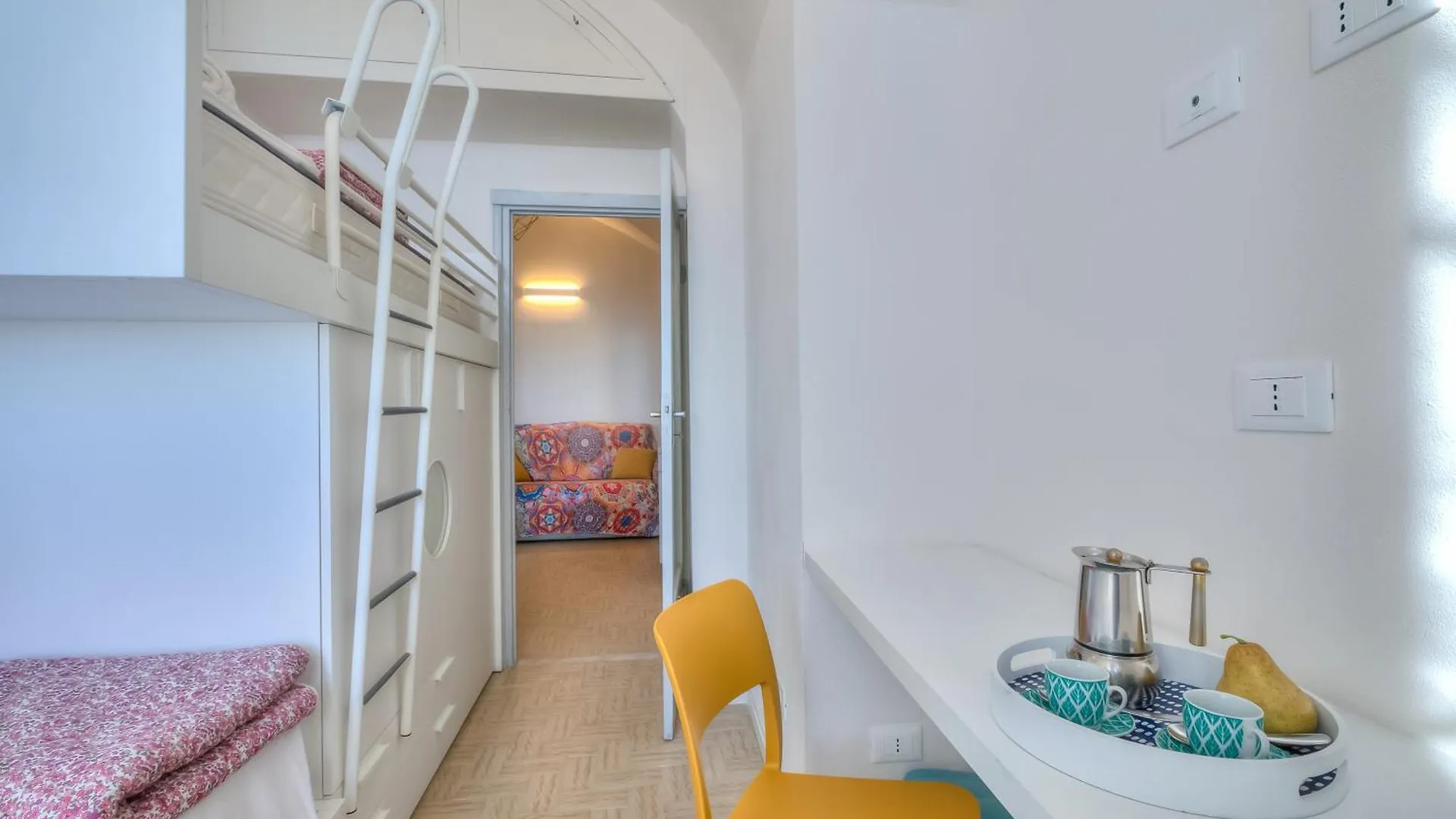 Апартаменты La Casa Sulla Spiaggia - On The Beach- Happy Rentals Алассио Италия