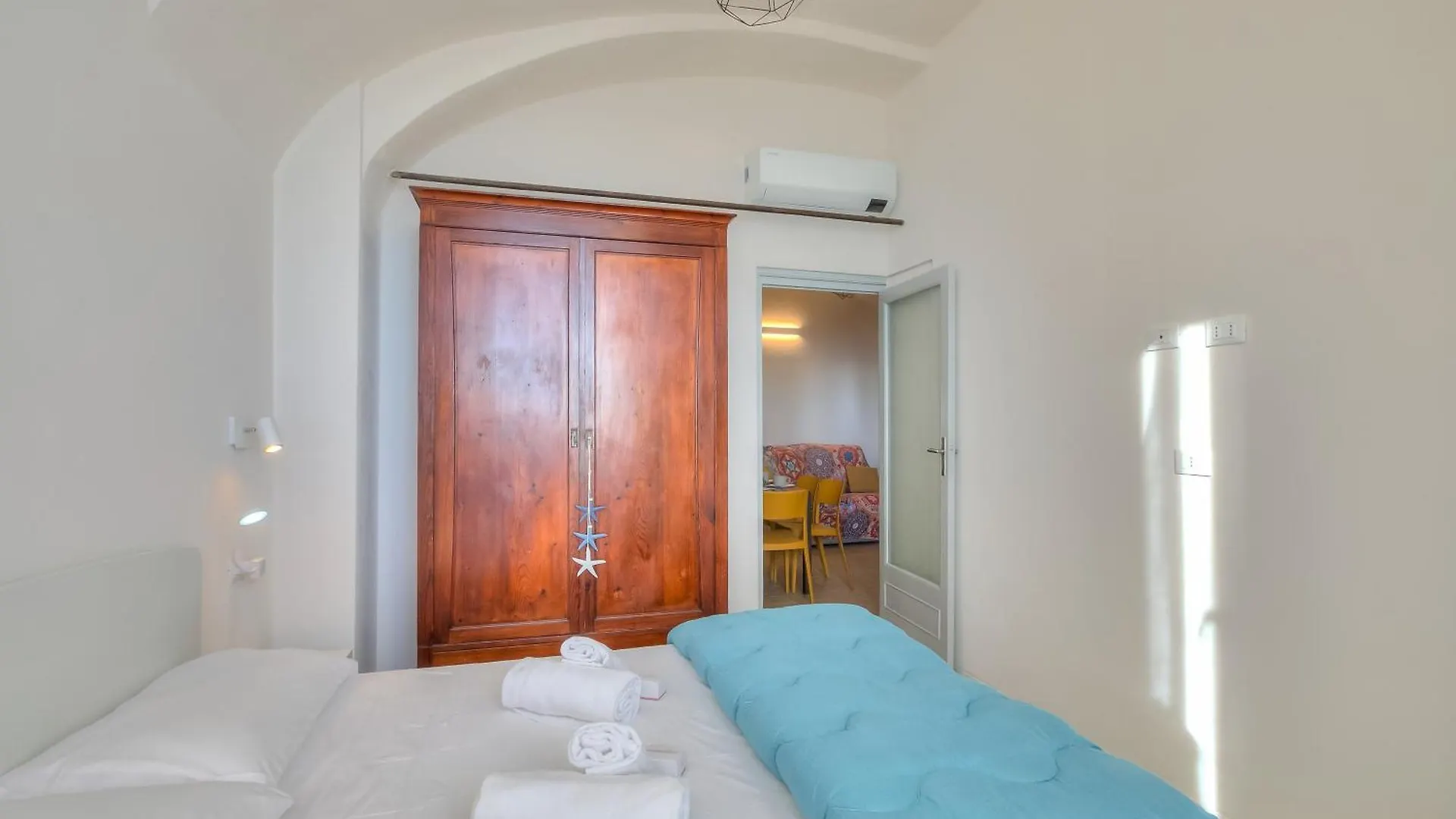 La Casa Sulla Spiaggia - On The Beach- Happy Rentals Алассио